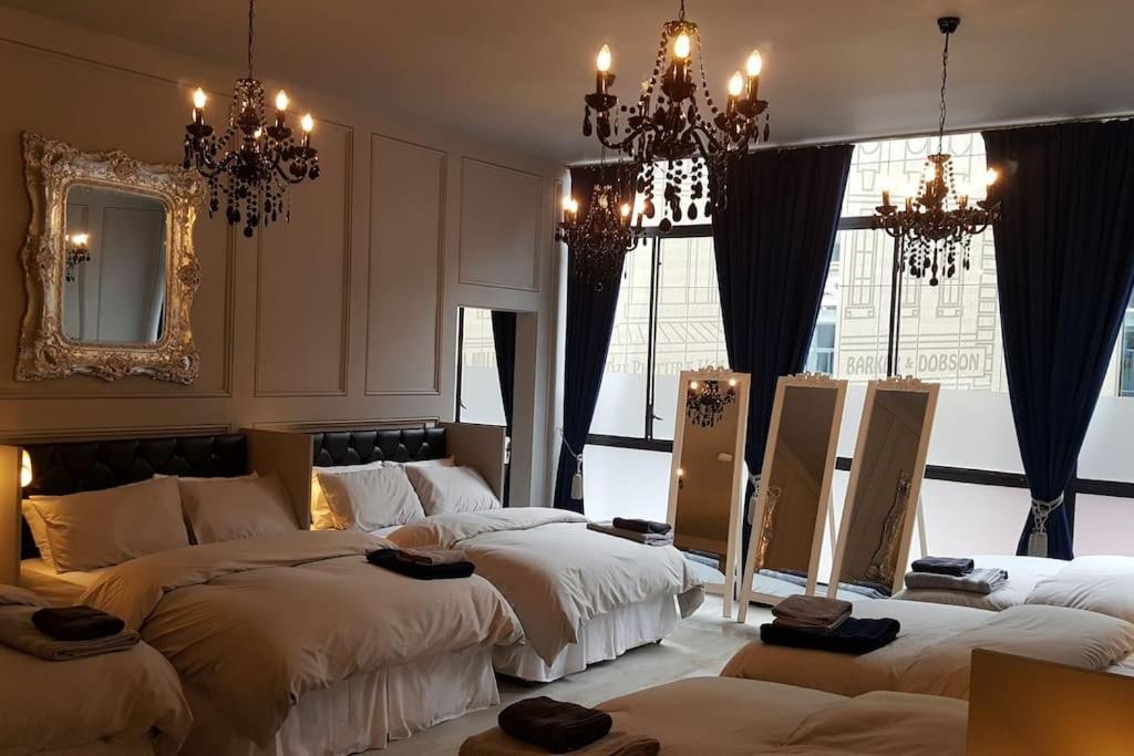 The V.I.P Suite - Sleeps 24! Best For Large Groups Liverpool Dış mekan fotoğraf